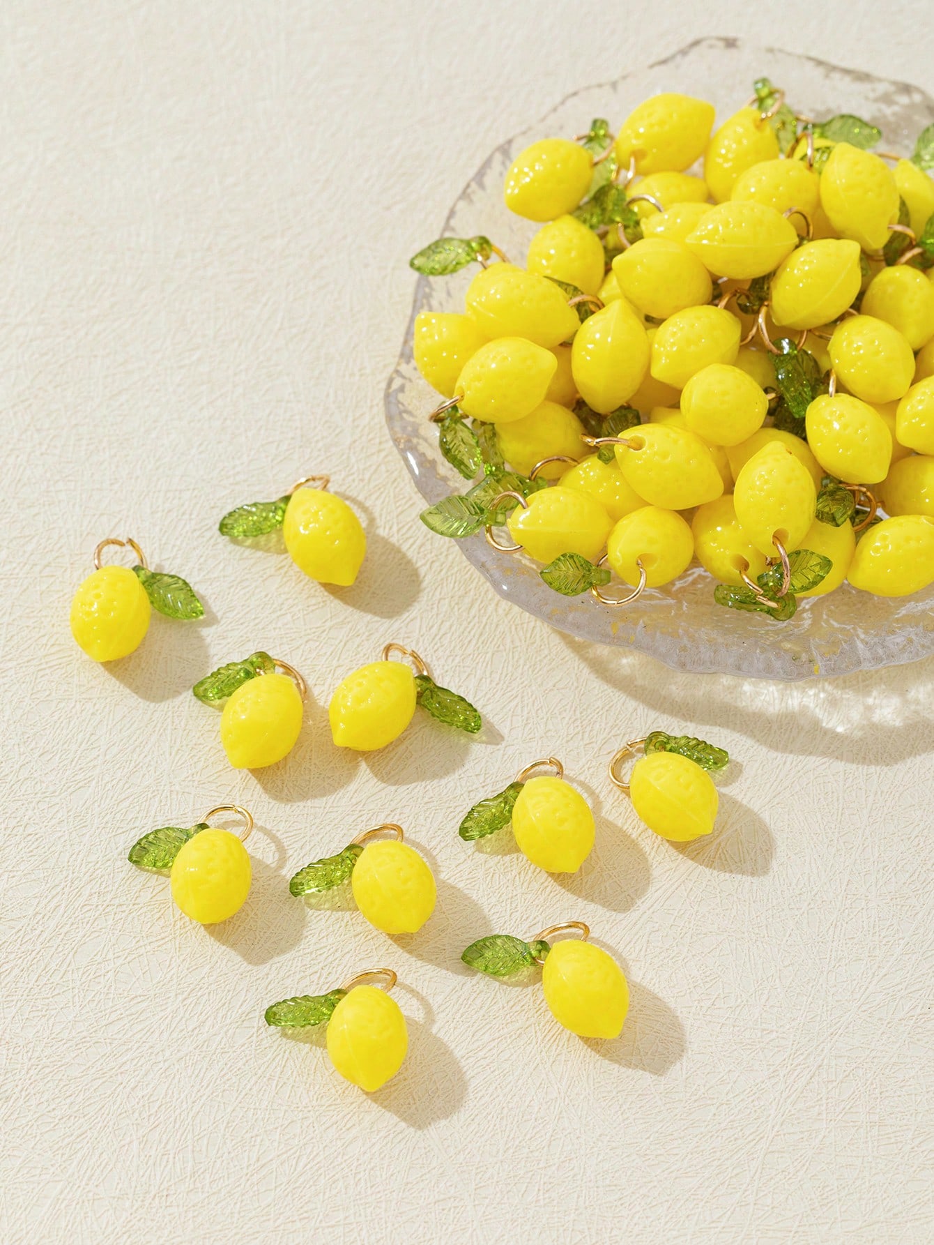 Resin Art Materials Kit - 10Pcs 3D Lemon Resin Charms Pendants